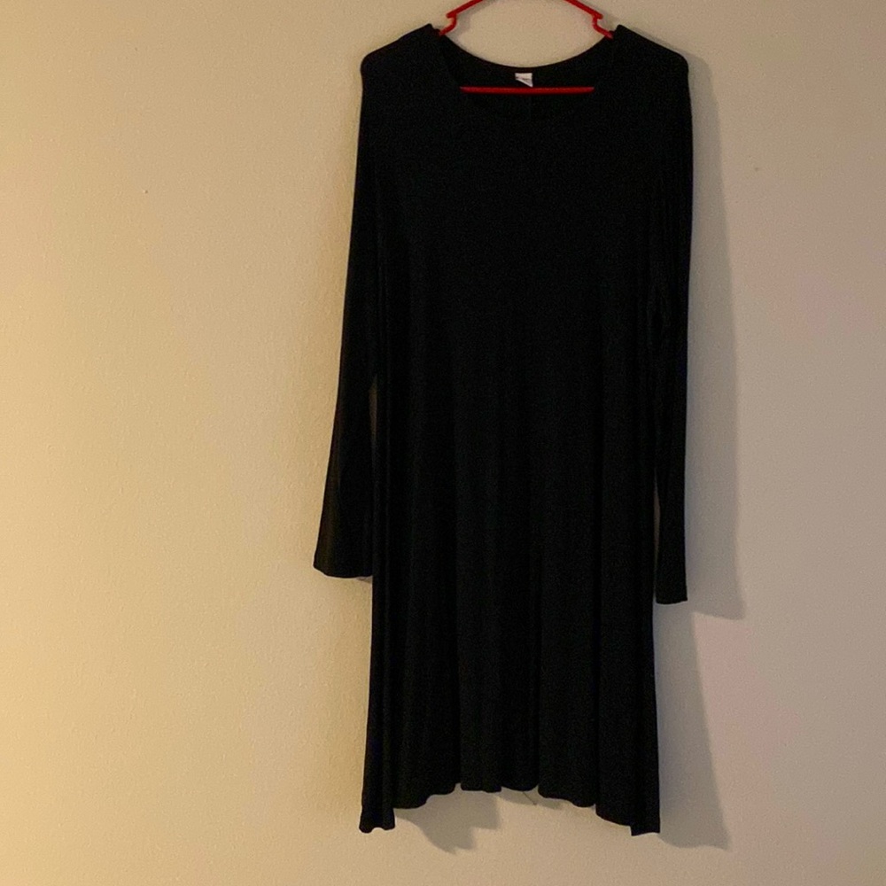 Long sleeve black dress